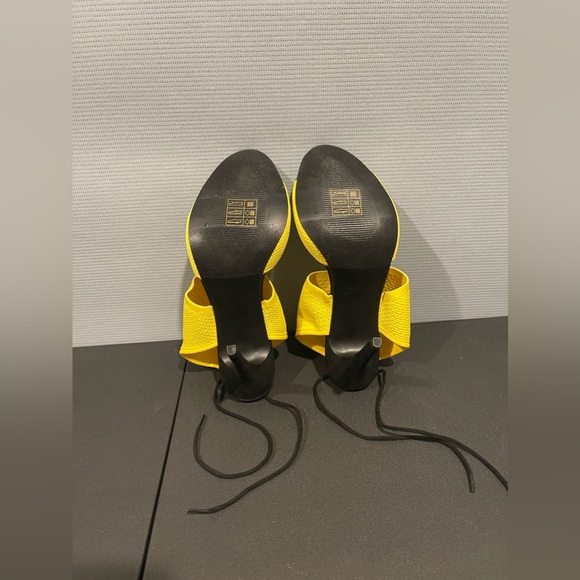 CALL IT SPRING ETAYVIEL KNIT HEEL YELLOW WOMEN’S - Picture 9 of 12